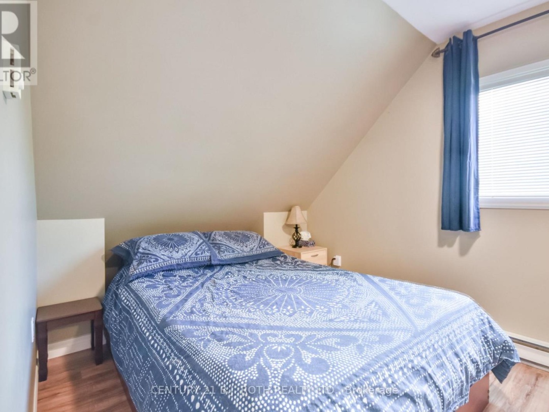 3371 LAKE ST. GEORGE BOULEVARD, 