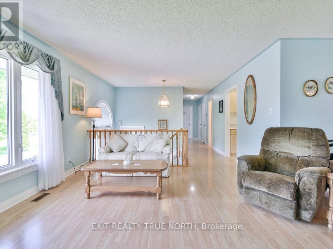 16 Hepinstall Place, Oro-Medonte