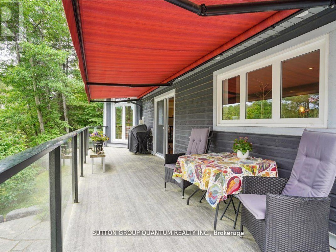 167 Santas Village Road, Muskoka River