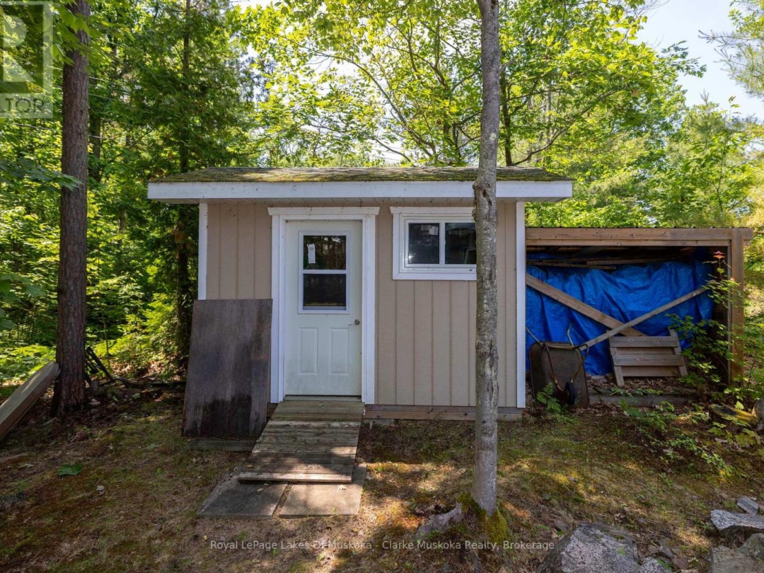 78 IS 180 SEVERN RIVER ISLAND, 
