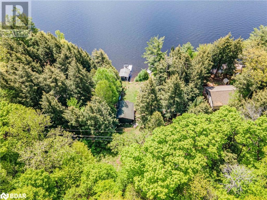 228 Macbeth Island Island, Wood Lake