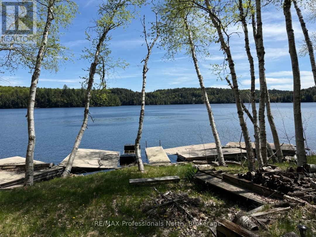 2612 WILKINSON ROAD, Kennisis Lake
