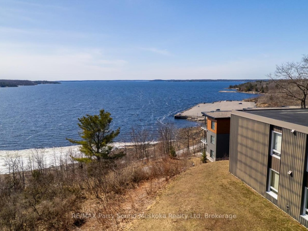 205 100 Beaconview Heights, Parry Sound