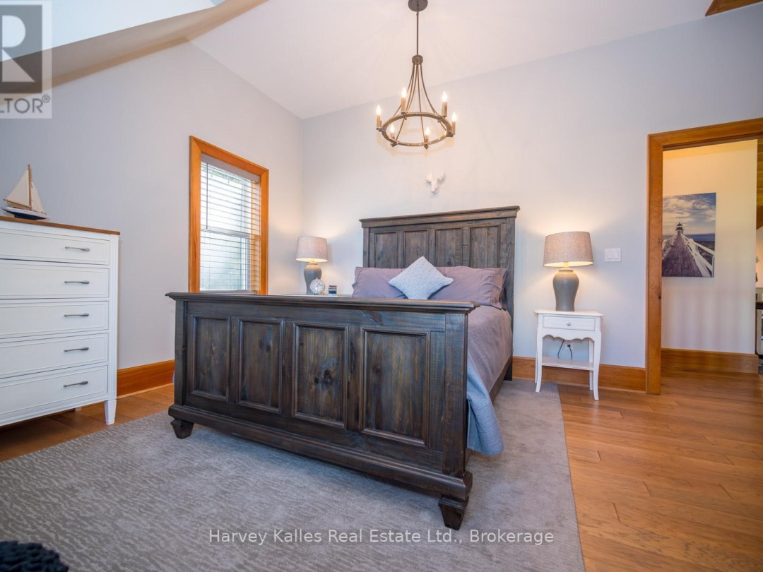 1045 LAKESHORE DRIVE, 