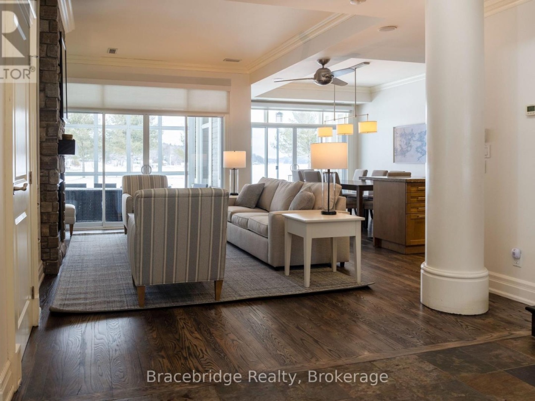 G104-D2 - 1869 MUSKOKA ROAD 118 HIGHWAY W, 