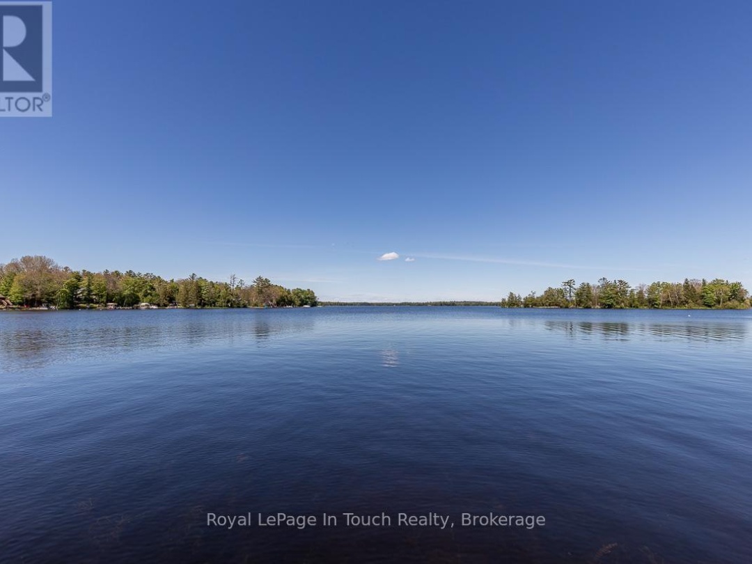 36 Yellowhead Island, Gloucester Pool
