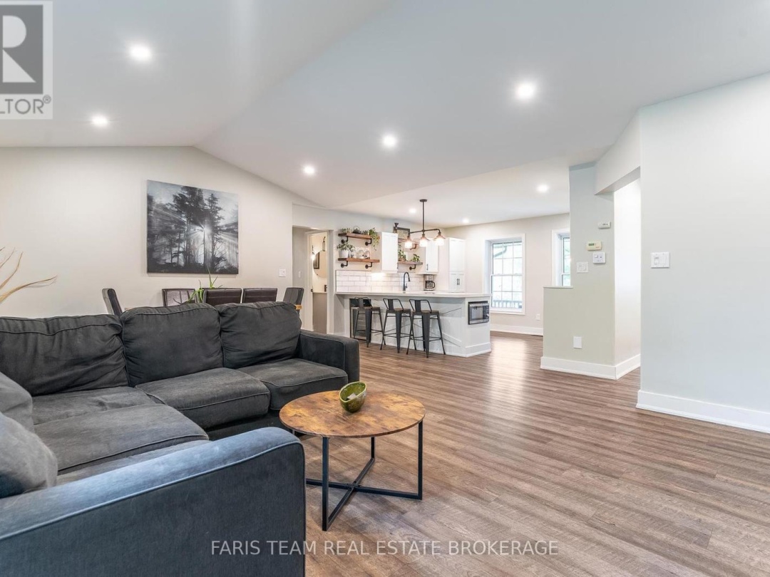3563 TIMBERLINE AVENUE, 