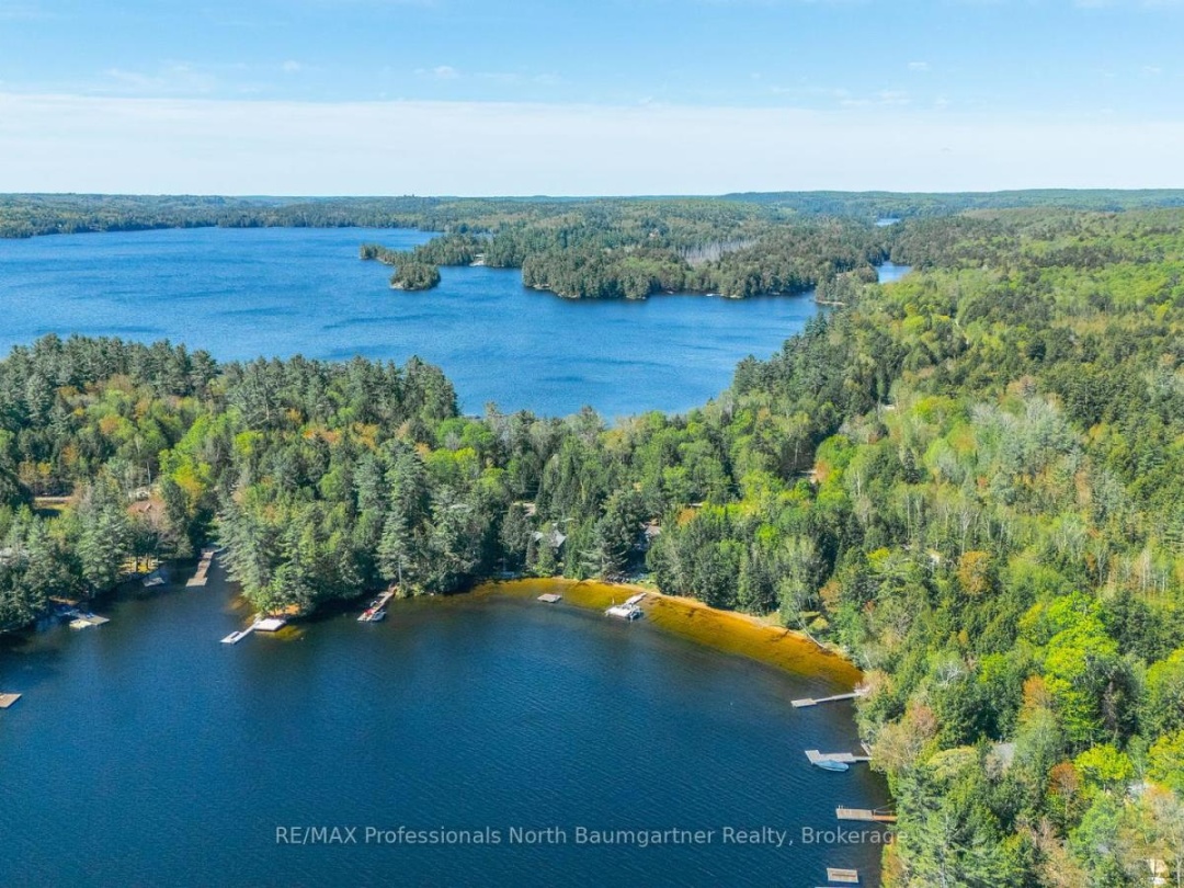 6469 Kennisis Lake Road, Kennisis Lake