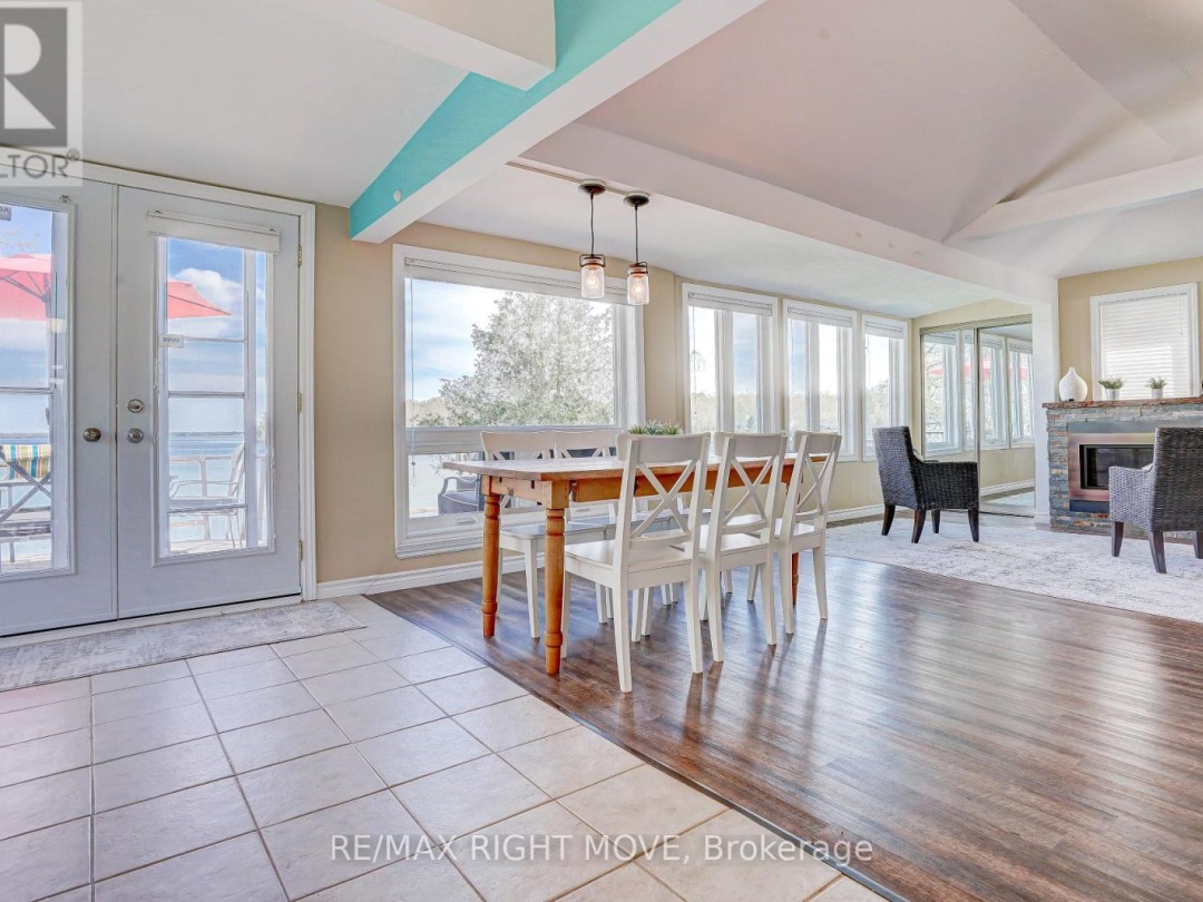 3752 PORTAGE BAY ROAD, 