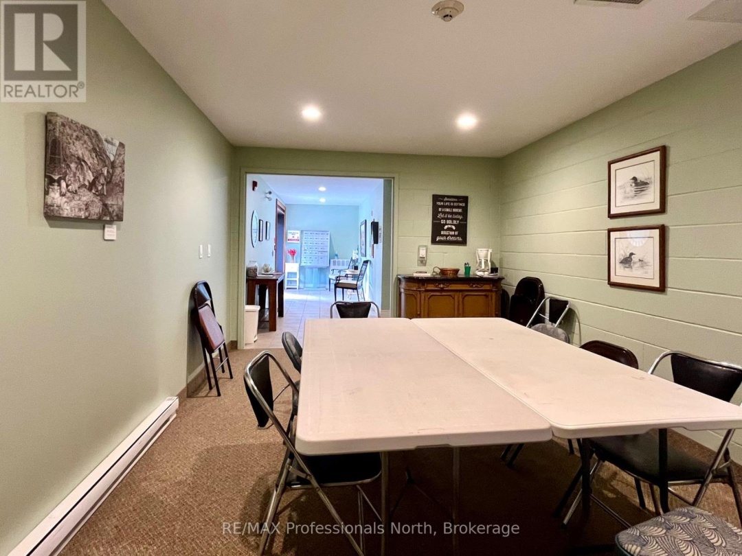 204 - 4 LAKE AVENUE, 