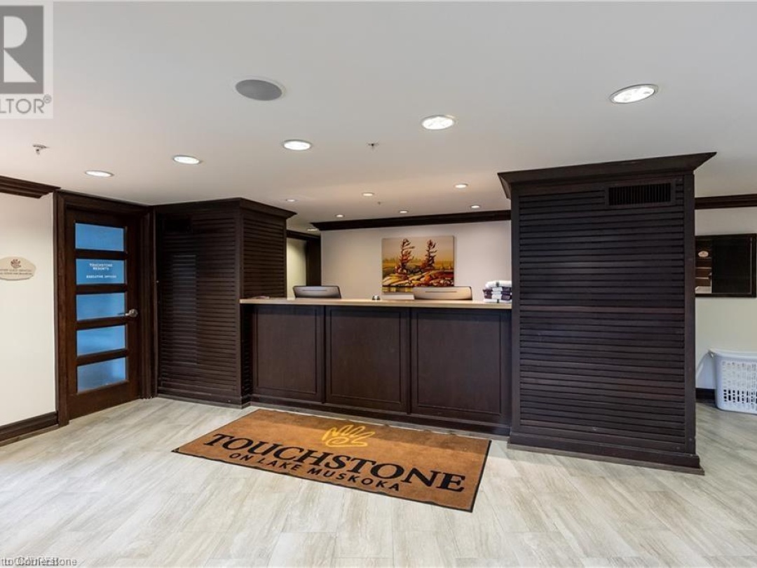 1869 Hwy 118 W Unit# Bhvb201, Lake Muskoka