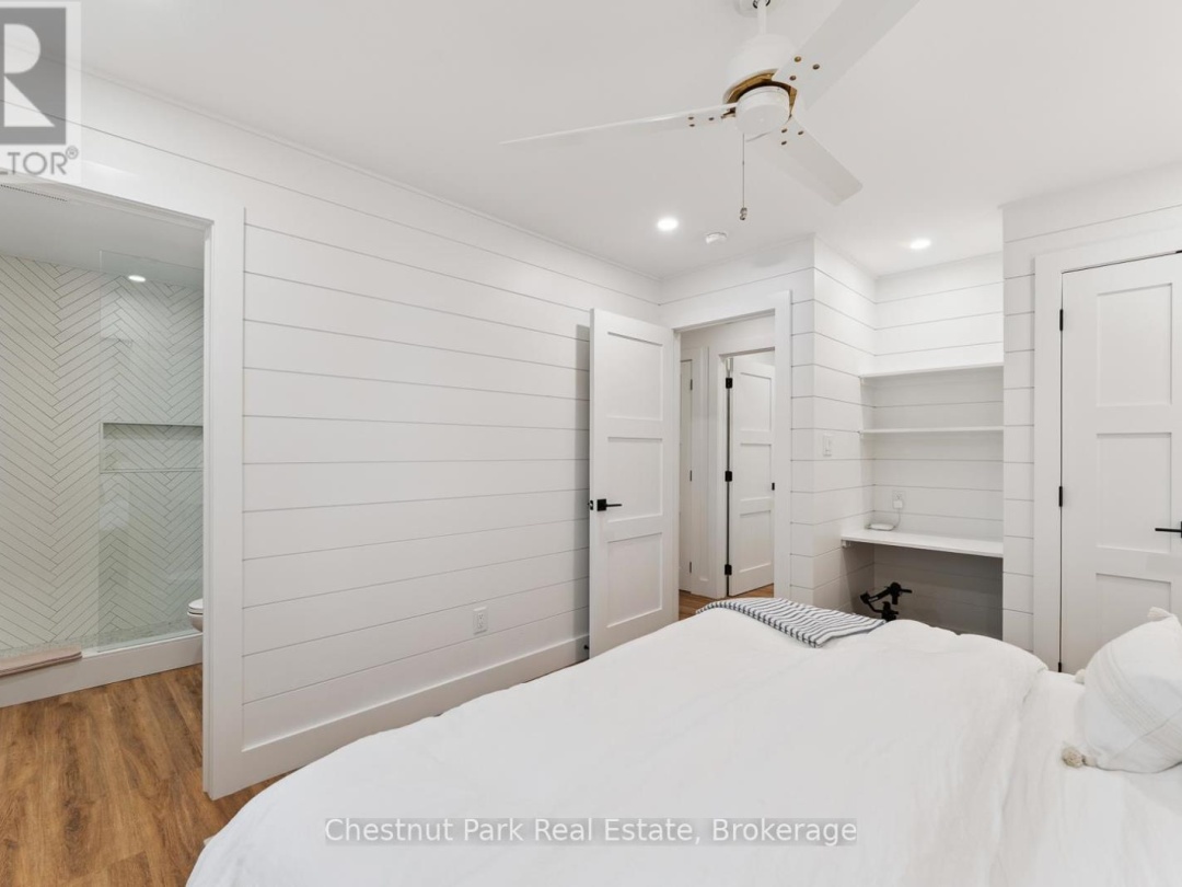 44 MILLER ISLAND, 