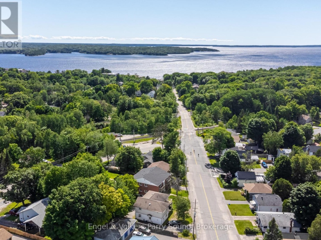 128 Isabella Street, Parry Sound
