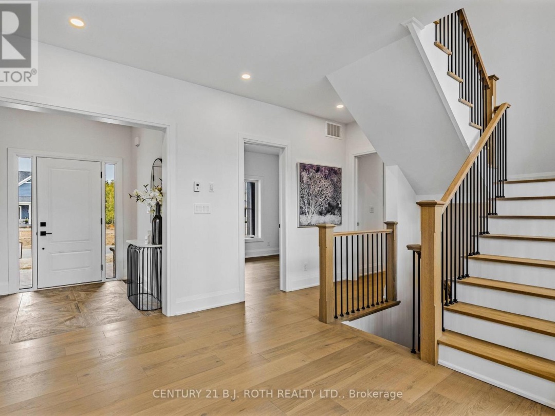 8 CLYDESDALE COURT, 