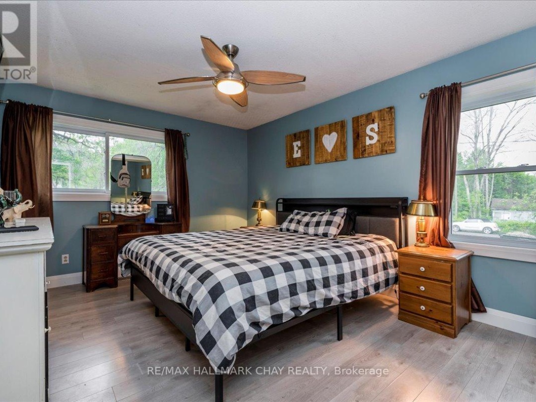 4049 Bayview Avenue, Ramara
