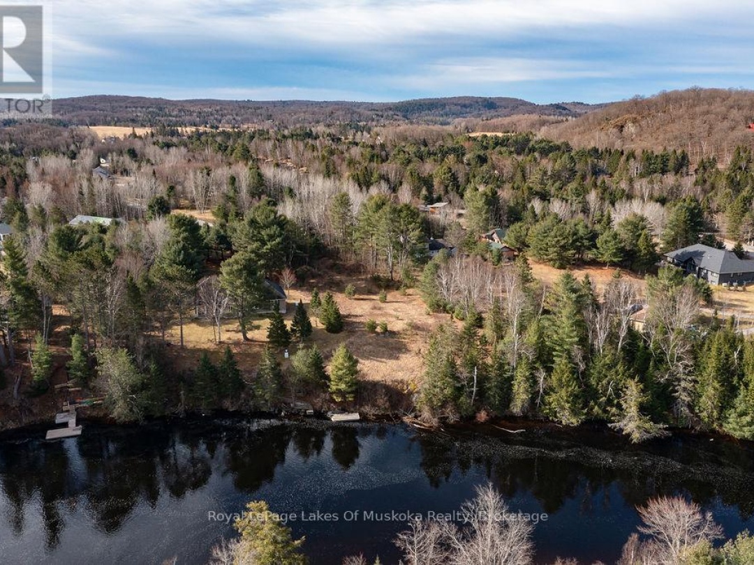 18 Shellwood Shores Avenue, Lake Muskoka