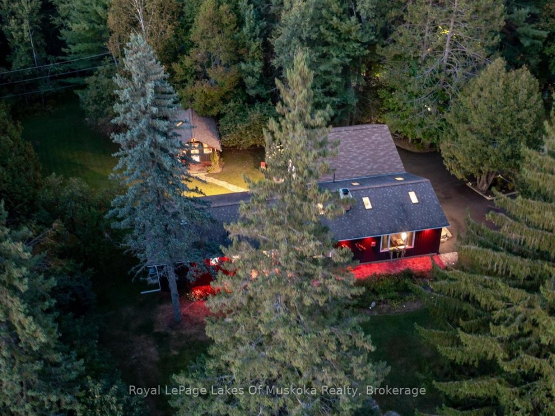 2 LESLIE DRIVE W, 