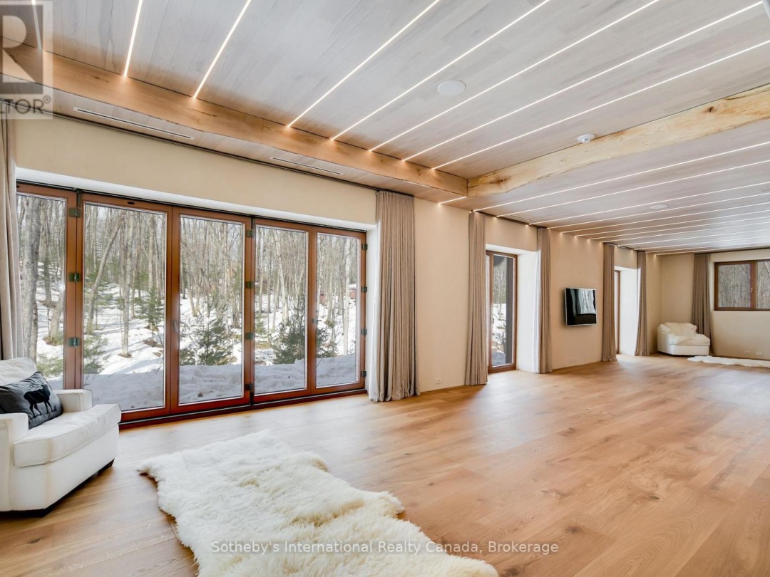1739 Trapper's Trail Road, Miskwabi Lake