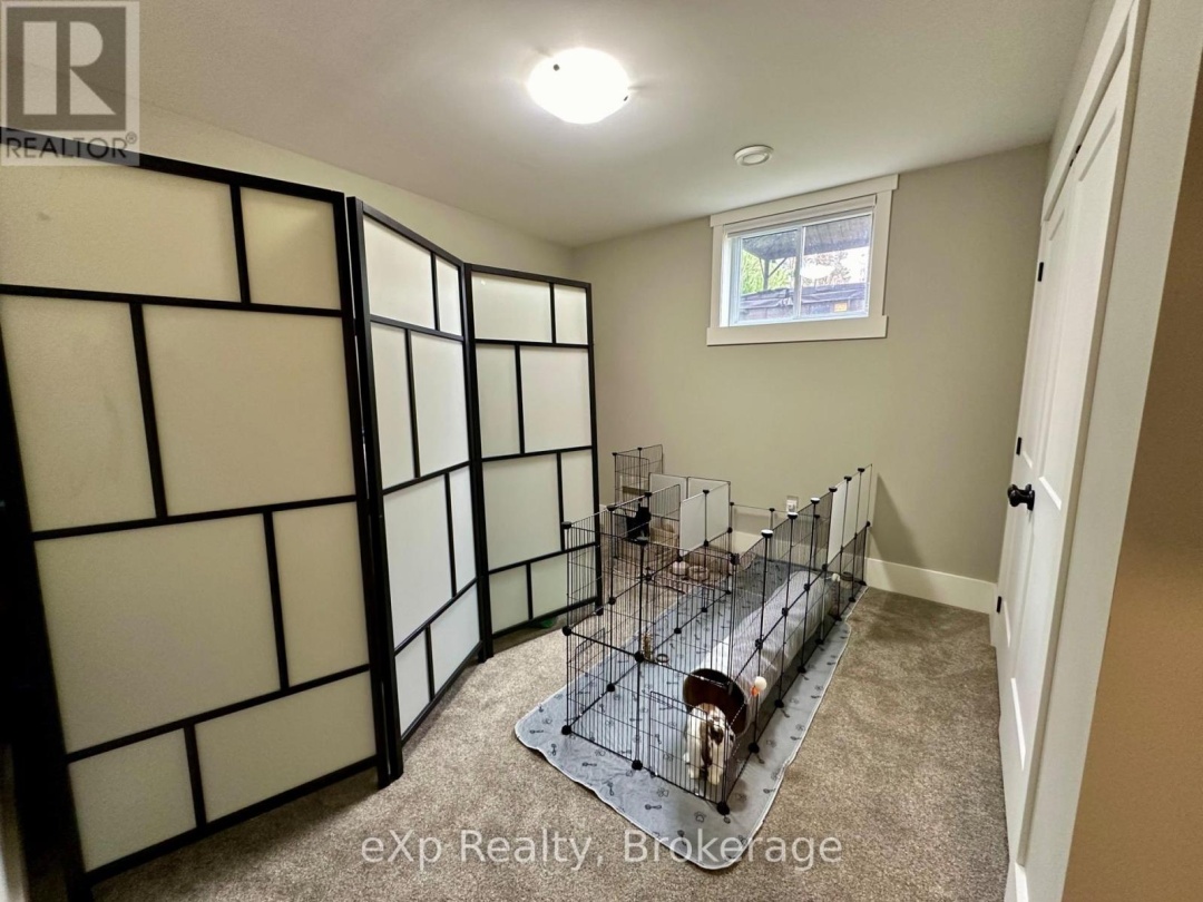 10 WOODSTREAM DRIVE, 