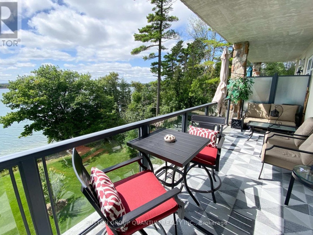 301 90 Orchard Point Road, Lake Simcoe