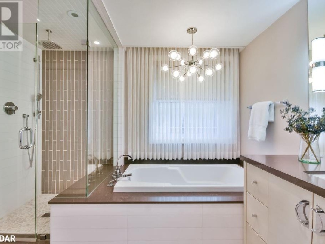 43 Creighton Street S Unit# 104, Lake Simcoe