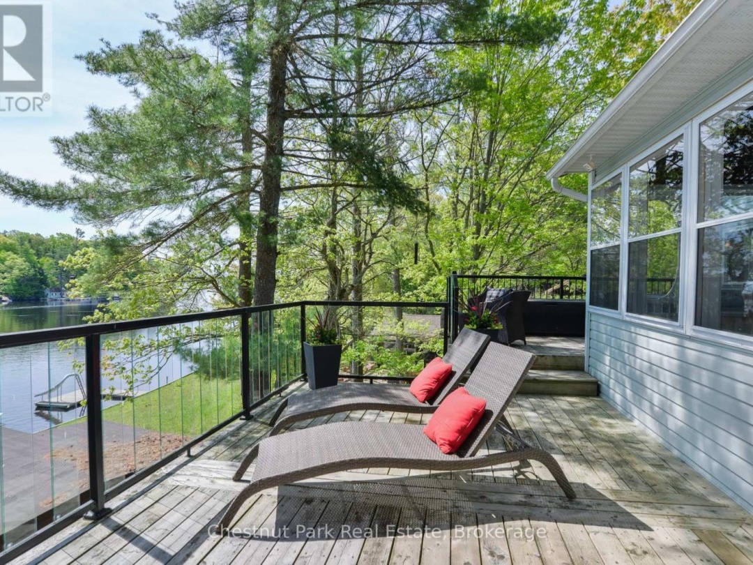 4558 Riverview Drive, Sparrow Lake