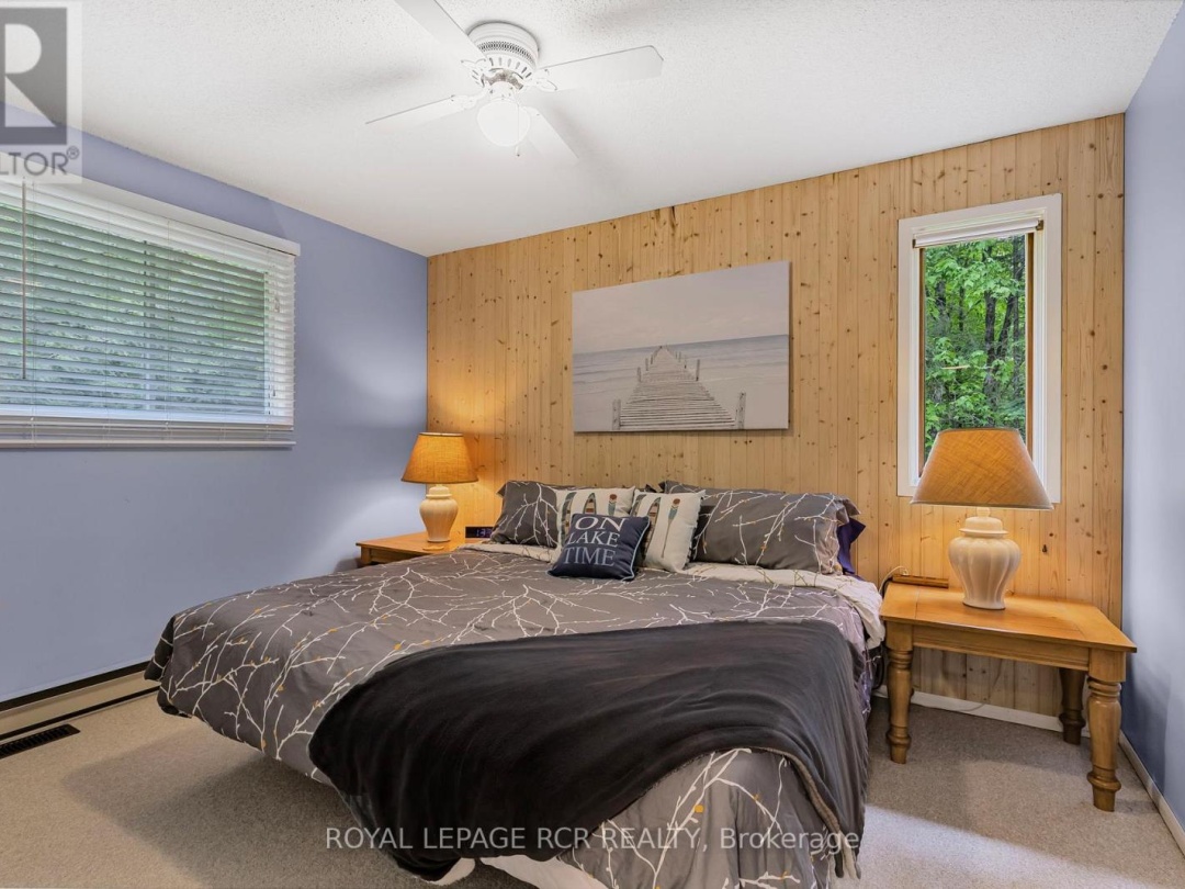 1034 BIRD LAKE CRESCENT, 