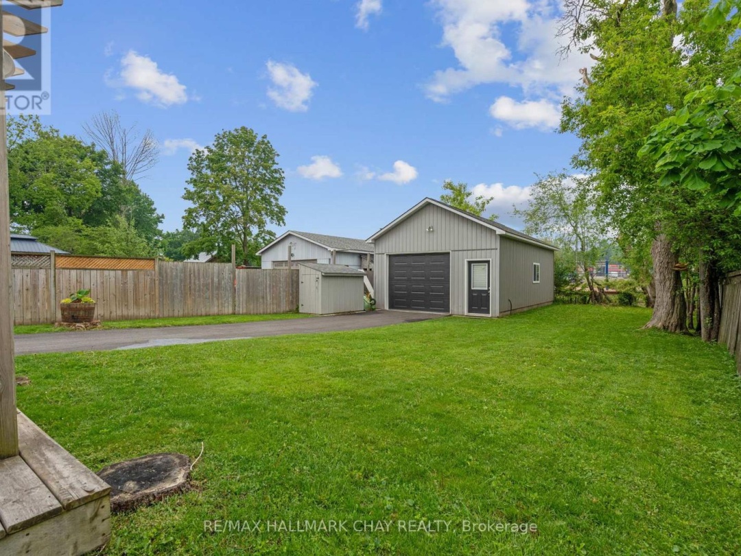 208 ELMER PARK, 