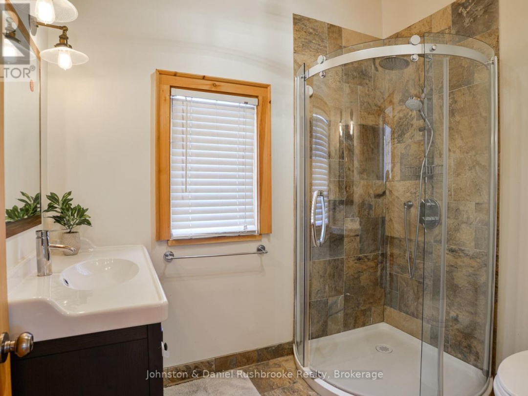 1217 Sherwood Forest Road, Lake Muskoka