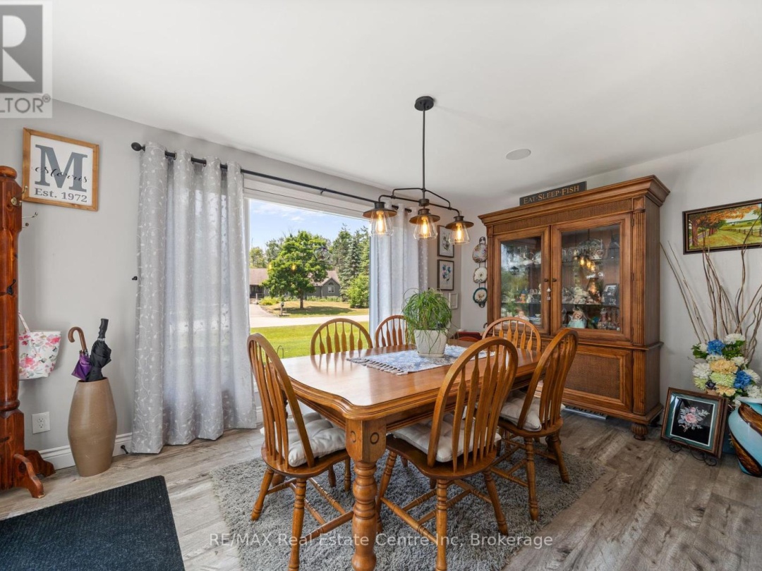 33 GRAHAM DRIVE, 