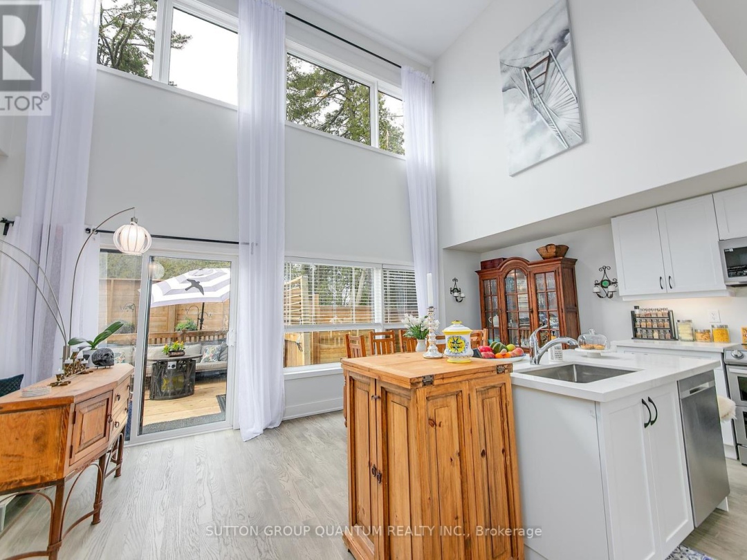 35 RUBY CRESCENT, Lake Simcoe