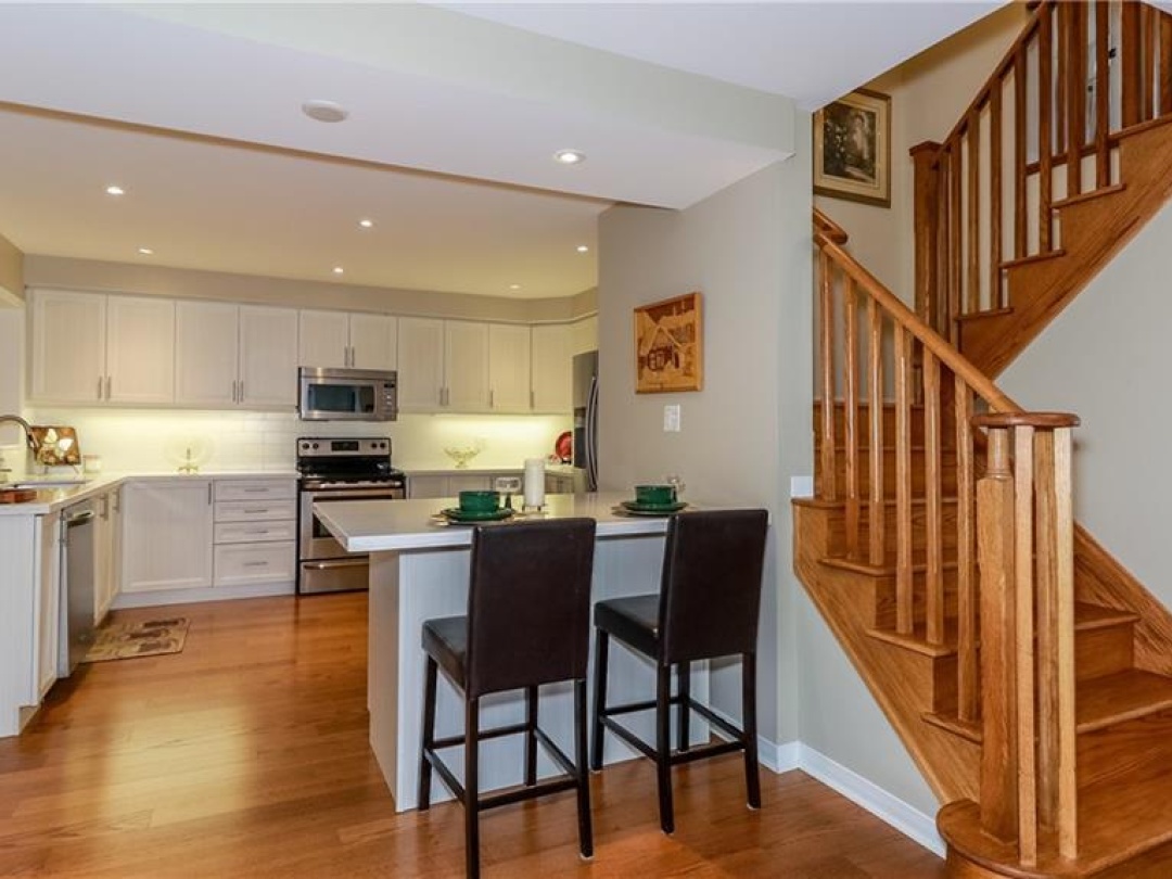 28 MASTERS Crescent, 
