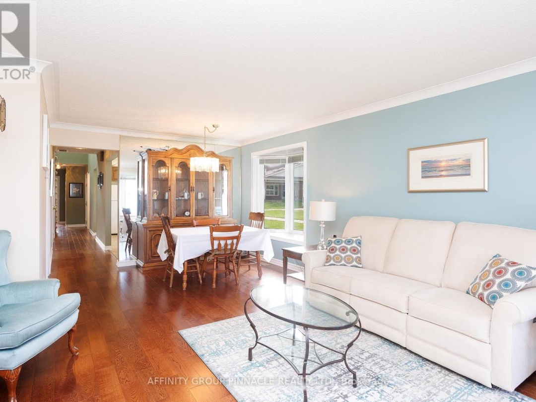 16 B90 Parklawn Boulevard, Lake Simcoe