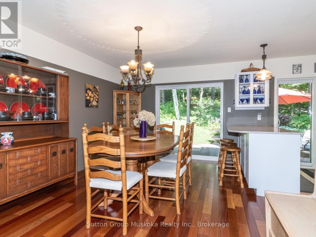 12 SILVER OAKS CRESCENT, 