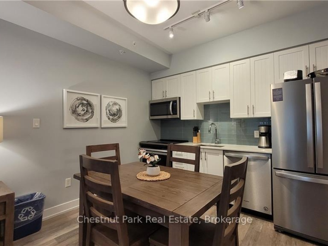 330 - 25 PEN LAKE POINT ROAD, 