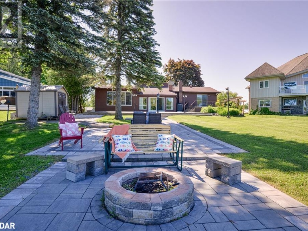 35 OLD INDIAN Trail, 