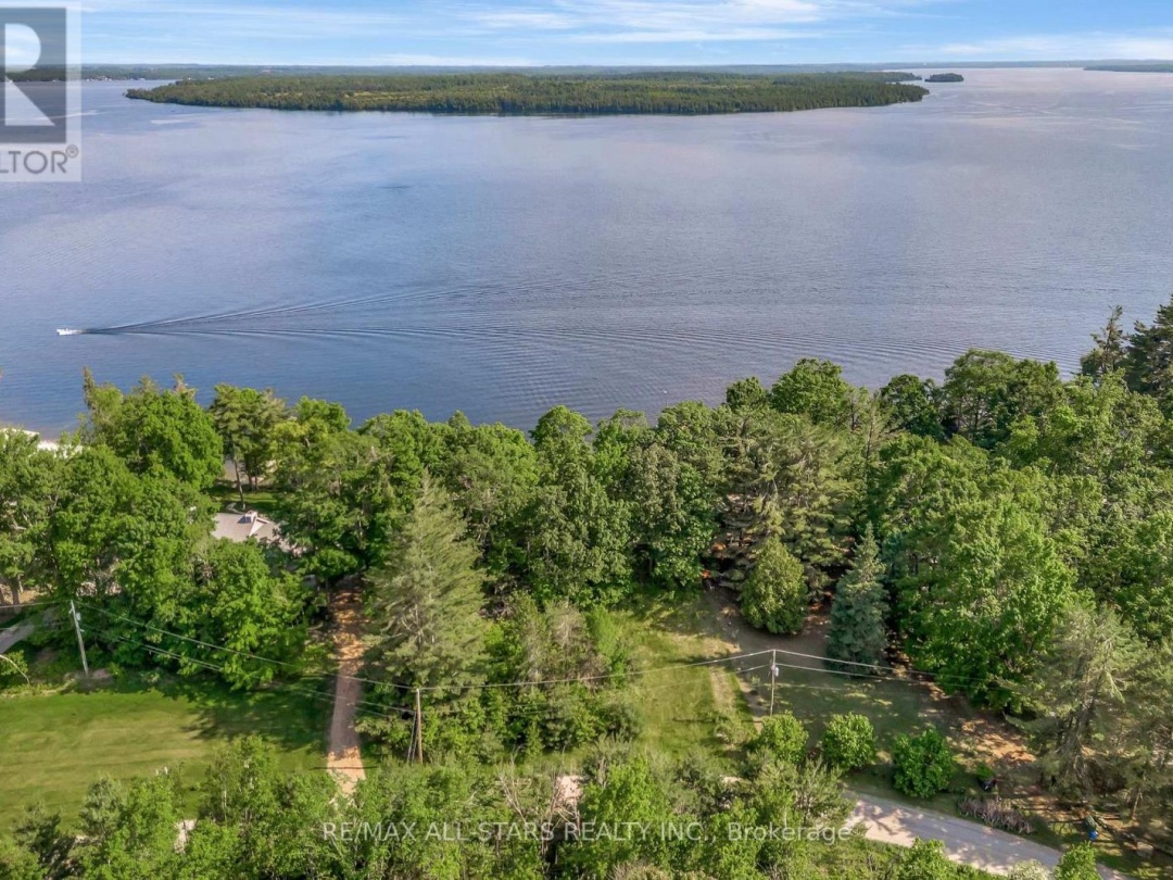 836 INDIAN POINT ROAD, 