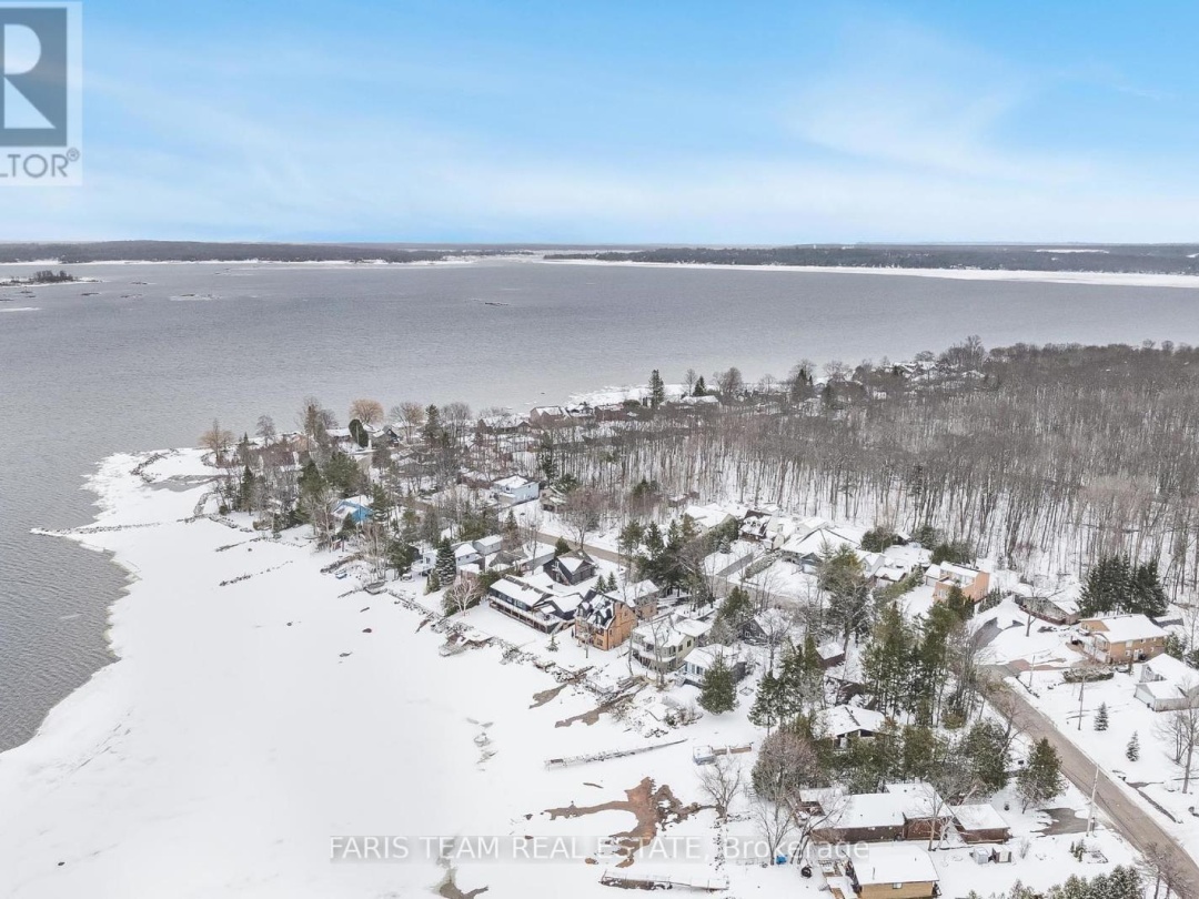 238 Robins Point Road, Georgian Bay