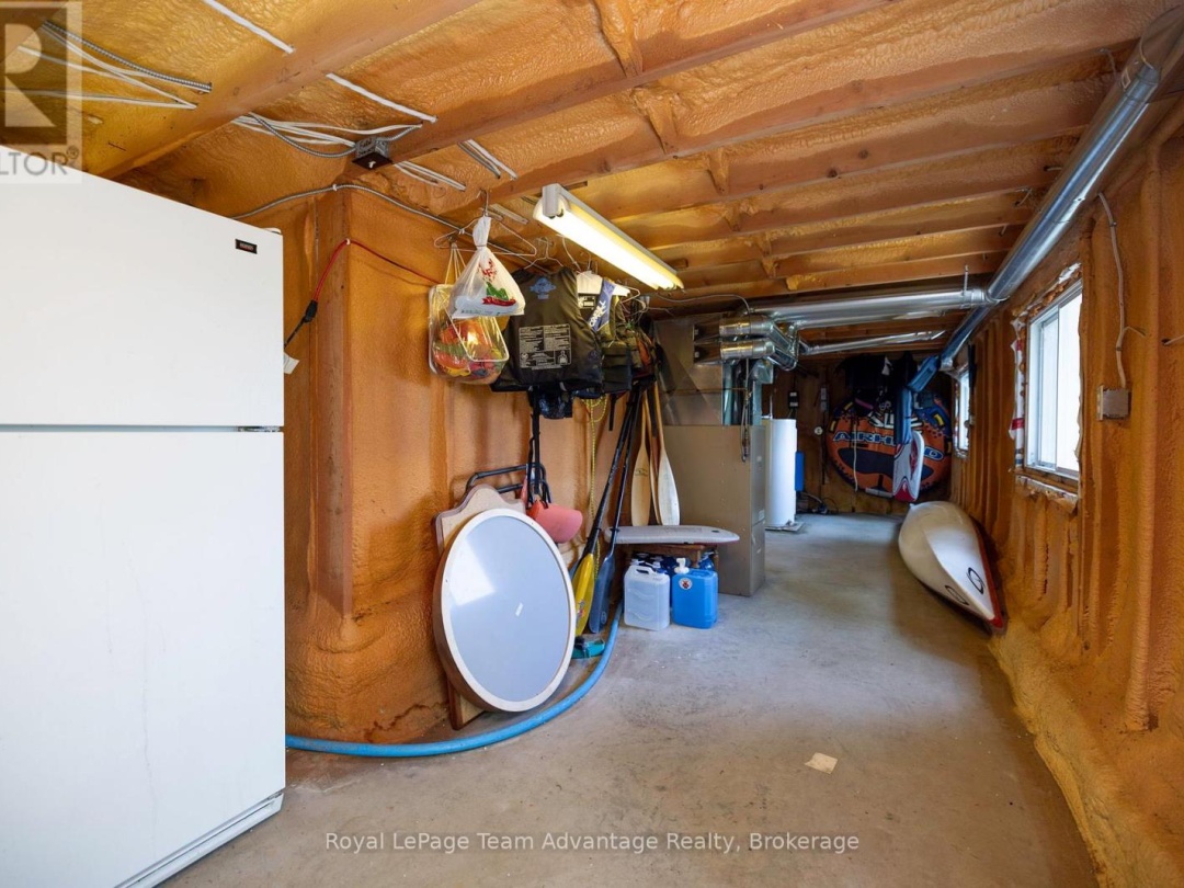 25 LIMBERT LANE N, 