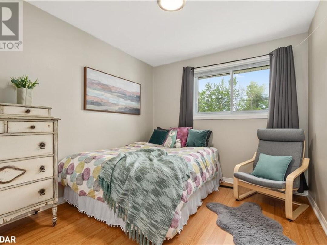 9881 12 Highway, Warminster