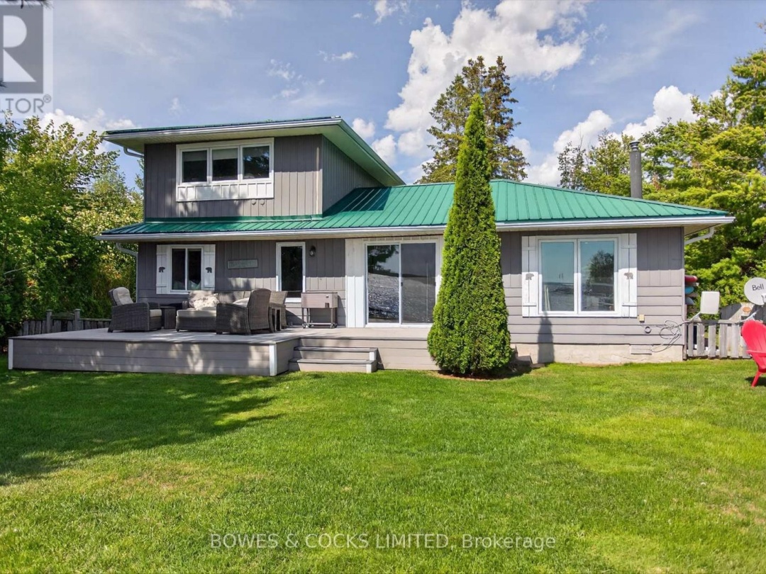 32 STURGEON GLEN ROAD, 