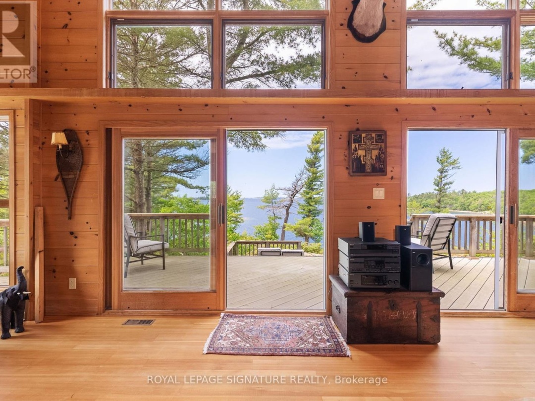 B350 Echo Island, Georgian Bay