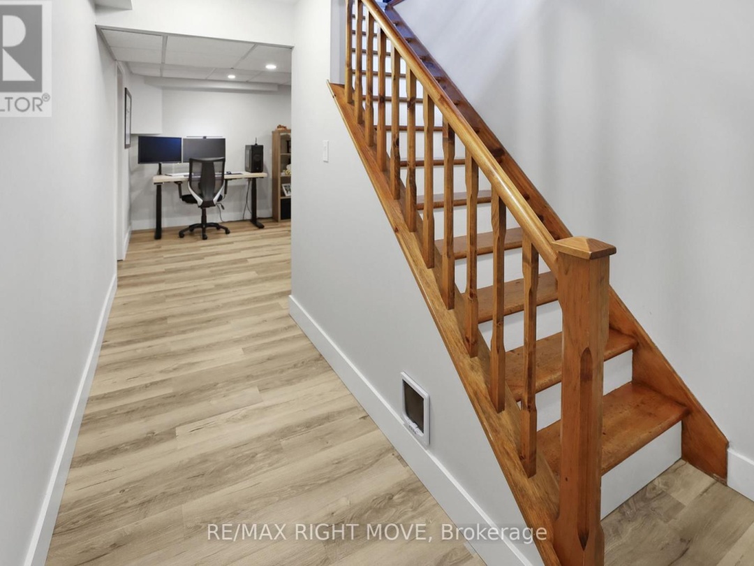 2900 LAKESIDE DRIVE, 