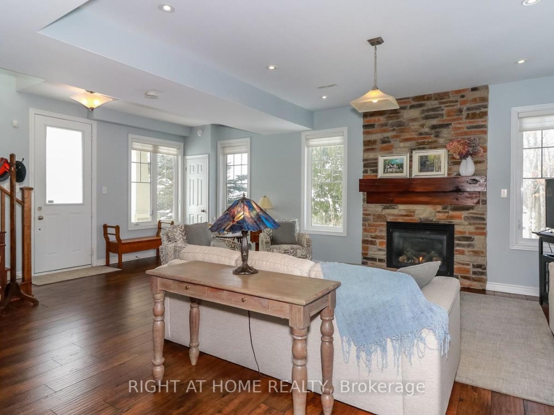 22 MARINA VILLAGE DRIVE, 