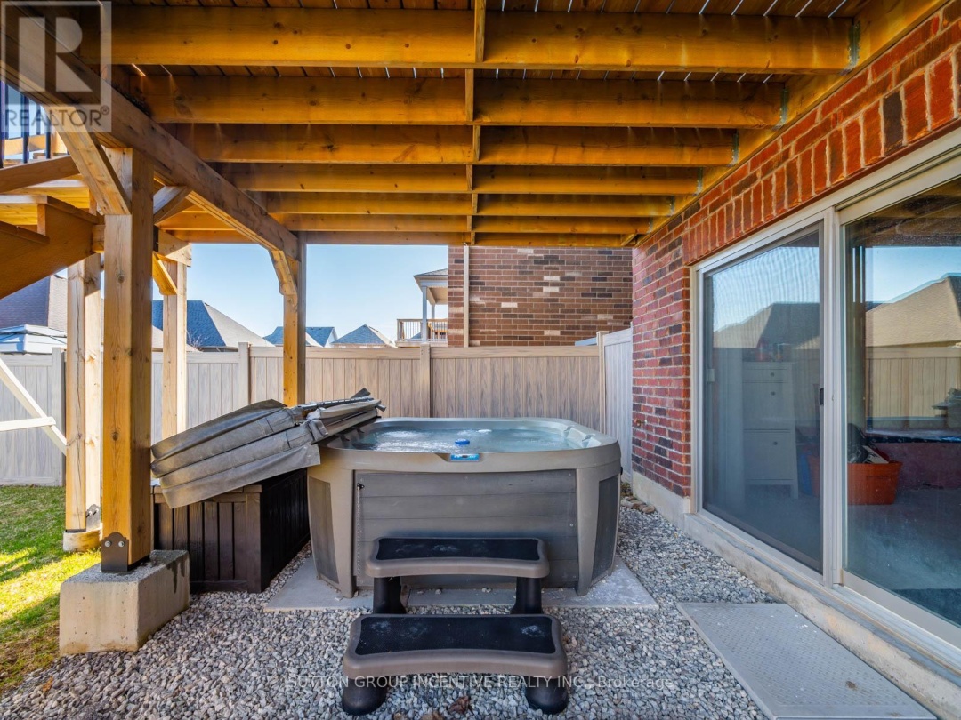 3007 Annalysse Drive, Orillia