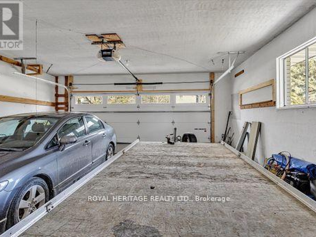111 Beehive Drive, Sturgeon Lake