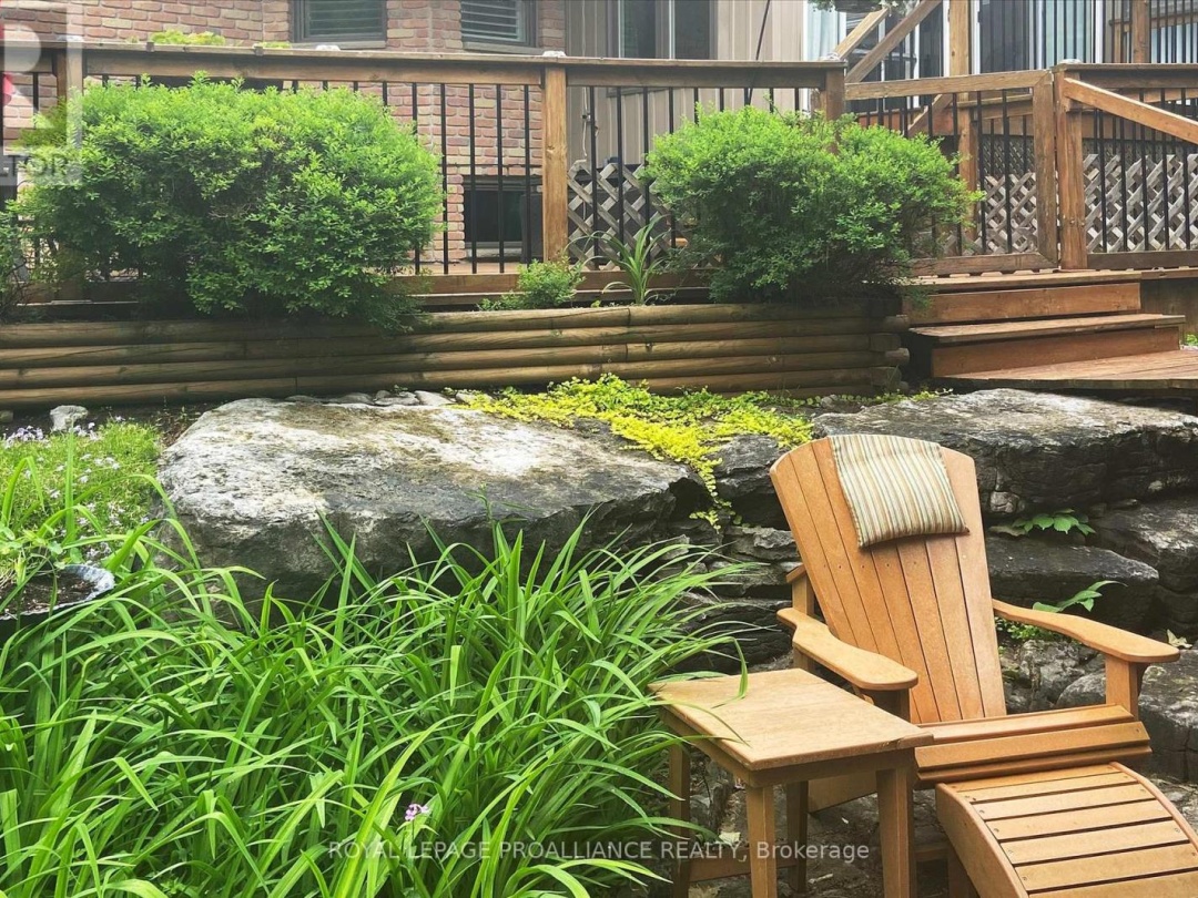 2 Patricia Place, Pigeon Lake