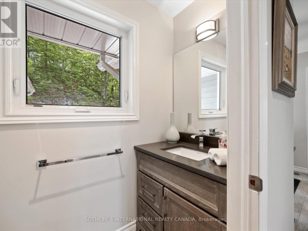2720 Haliburton Lake Road, Eagle Lake
