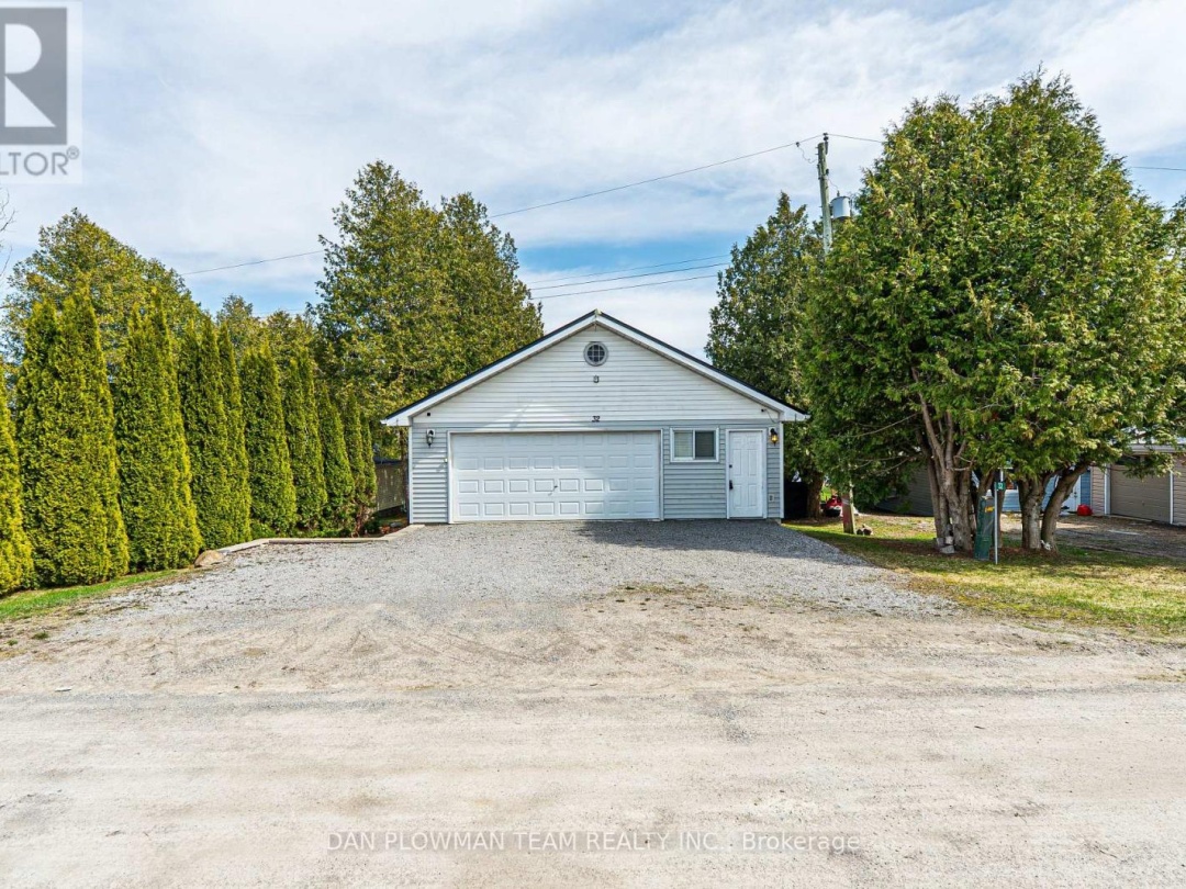 32 Beach Road, Lake Scugog