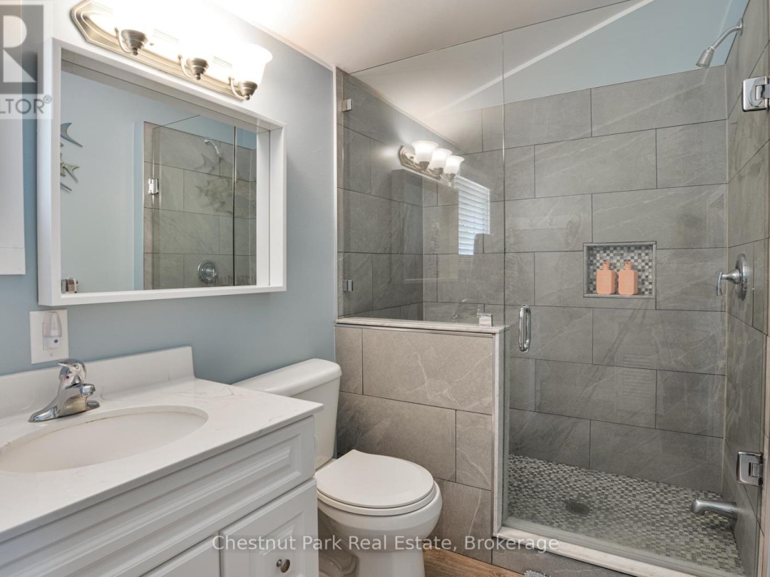 4558 Riverview Drive, Sparrow Lake